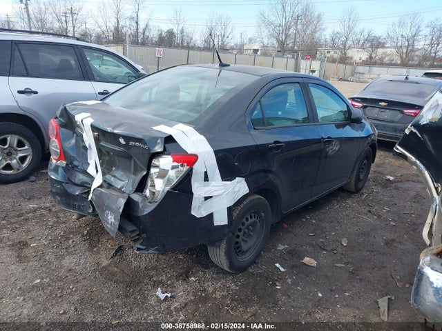 Chevrolet Sonic Ls Auto 2014 1G1JA5SH2E4215809 Image 4