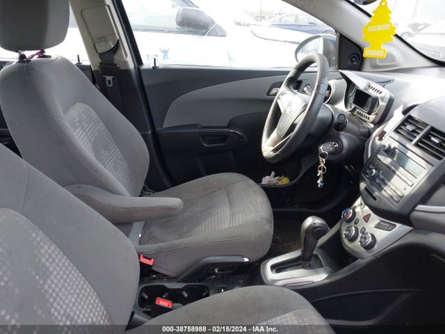 Chevrolet Sonic Ls Auto 2014 1G1JA5SH2E4215809 Image 5