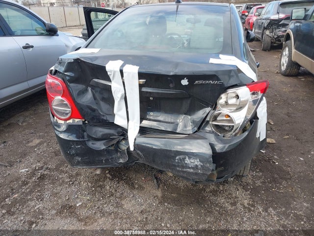 Chevrolet Sonic Ls Auto 2014 1G1JA5SH2E4215809 Image 6