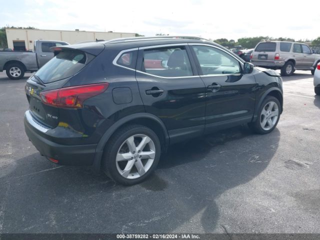 JN1BJ1CR2KW627694 Nissan Rogue Sport Sv