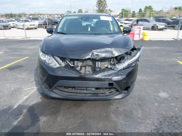 JN1BJ1CR2KW627694 Nissan Rogue Sport Sv