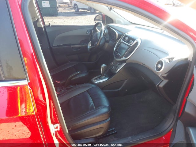 Chevrolet Sonic Premier Auto 2017 1G1JF5SB9H4128426 Image 5