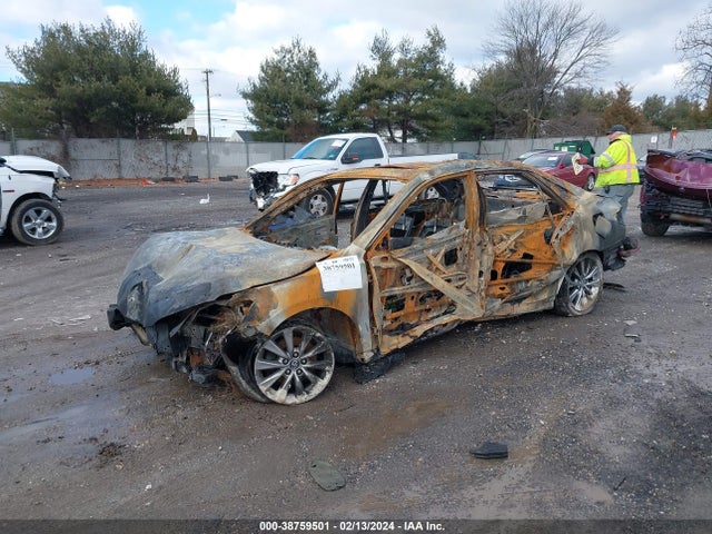 Toyota CAMRY XLE 2017 4T1BF1FK4HU726756 Image 2