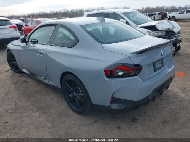 2022 BMW 230 3MW23CM01N8C38753 Photo 2