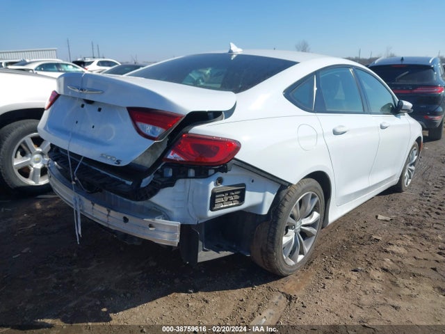 Chrysler 200 S 2015 1C3CCCBG9FN756958 Image 4