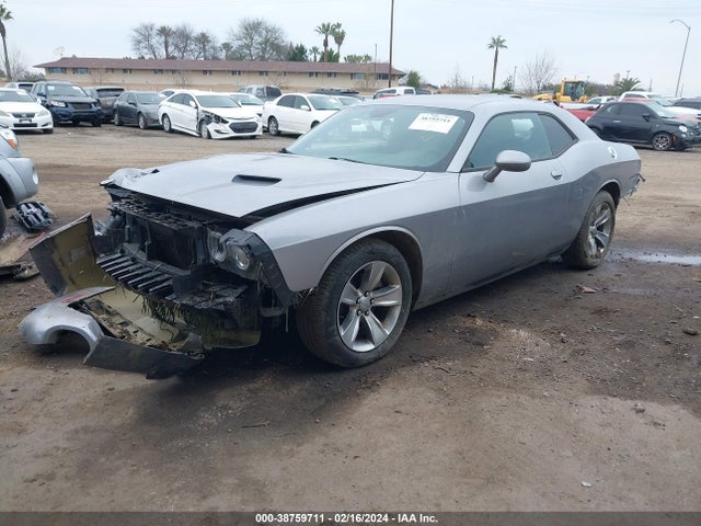 Dodge Challenger Sxt 2018 2C3CDZAG8JH218853 Image 2