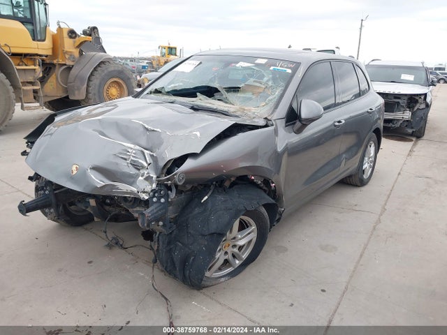 2016 PORSCHE CAYENNE WP1AA2A21GKA14631 Photo 1