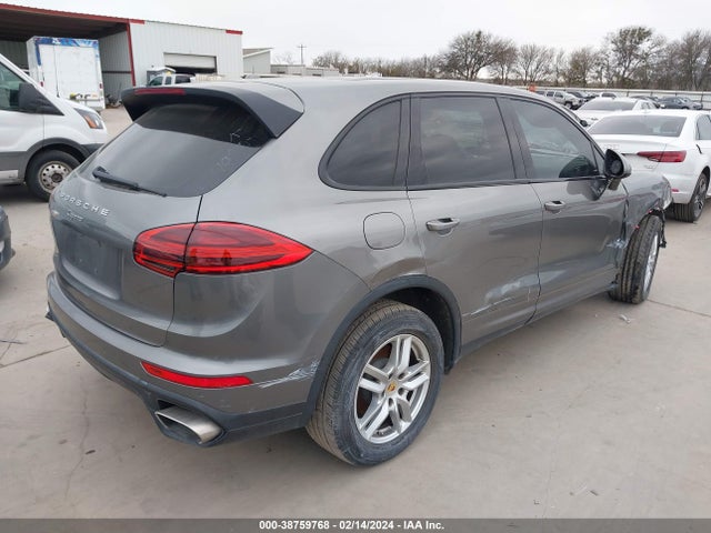 2016 PORSCHE CAYENNE WP1AA2A21GKA14631 Photo 3
