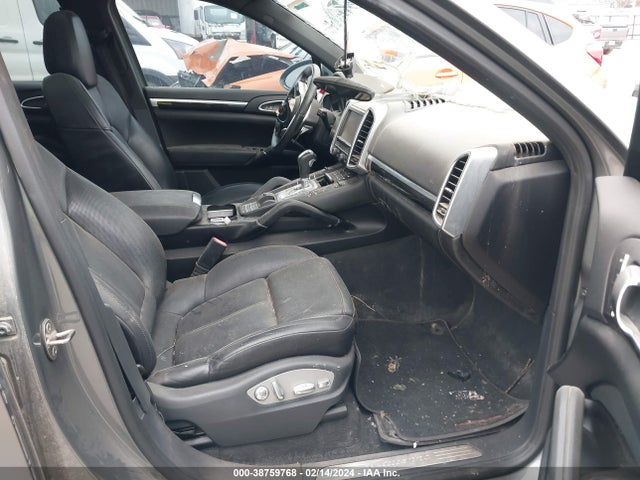 2016 PORSCHE CAYENNE WP1AA2A21GKA14631 Photo 4