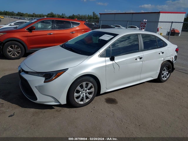 Toyota COROLLA LE 2022 5YFEPMAE3NP311227 Image 2