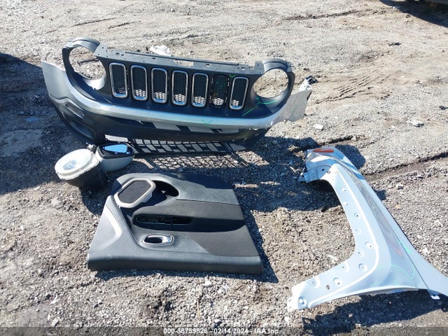 ZACCJABT4GPD91049 Jeep Renegade Latitude