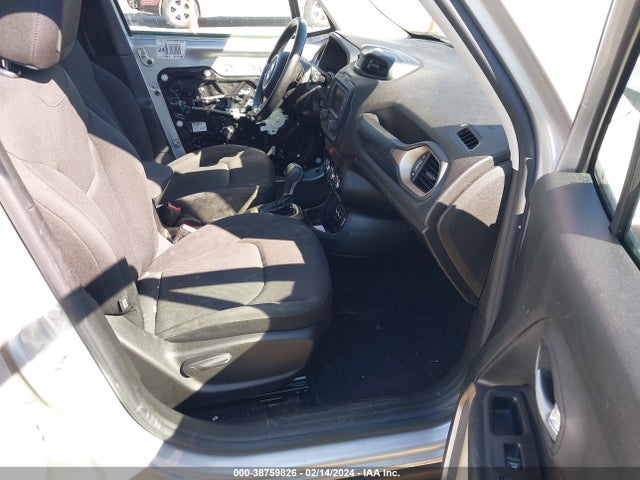 ZACCJABT4GPD91049 Jeep Renegade Latitude