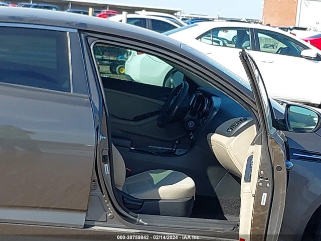 KIA Optima Lx 2015 5XXGM4A71FG354221 Image 5