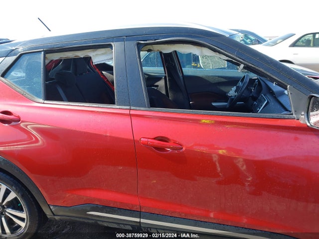 Nissan KICKS SR 2018 3N1CP5CU4JL533884 Image 13