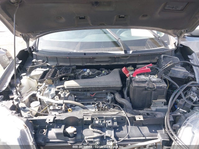 2017 NISSAN ROGUE S VIN: KNMAT2MT6HP553394