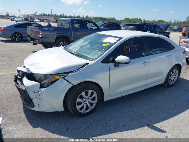 Toyota COROLLA LE 2022 5YFEPMAE6NP295525 Image 2