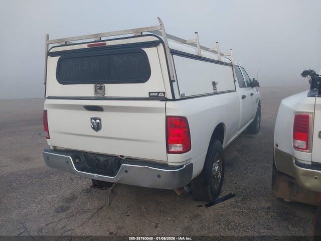38760048 :رقم المزاد ، 3C63R2GT2FG604613 vin ، 2015 Ram 3500 Tradesman مزاد بيع