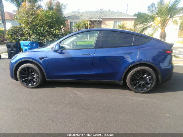 Tesla Model Y Long Range Dual Motor All-wheel Drive 2022 7SAYGDEE7NF480253 Image 15