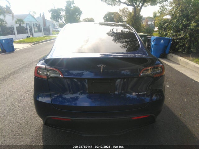 Tesla Model Y Long Range Dual Motor All-wheel Drive 2022 7SAYGDEE7NF480253 Image 17