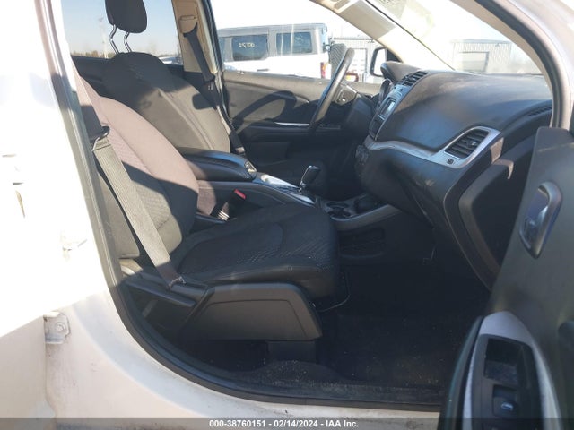 3C4PDCBB0JT421093 Dodge Journey Sxt