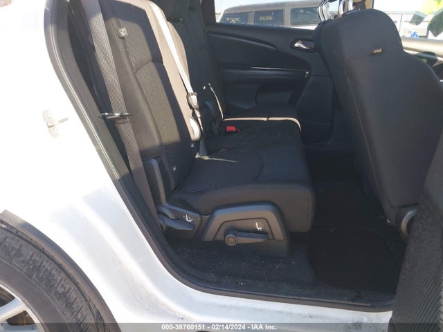 3C4PDCBB0JT421093 Dodge Journey Sxt