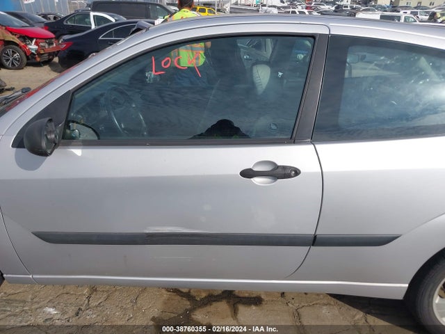 2004 FORD FOCUS ZX3 VIN: 3FAFP31Z74R128123