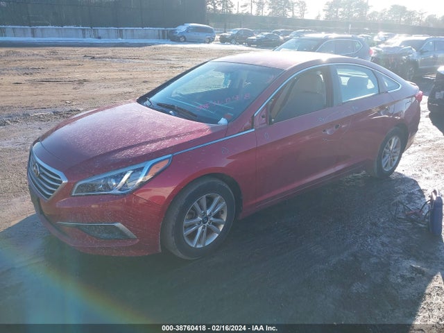 Hyundai SONATA SE 2016 5NPE24AFXGH273129 Image 2