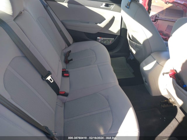 Hyundai SONATA SE 2016 5NPE24AFXGH273129 Image 8