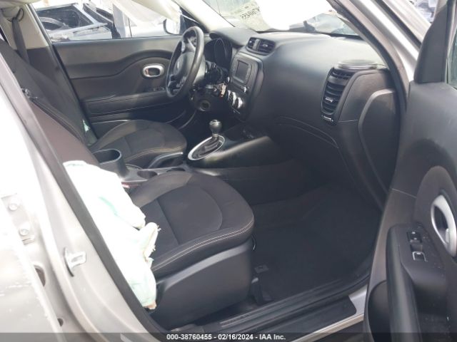 KNDJN2A21J7607244 KIA Soul