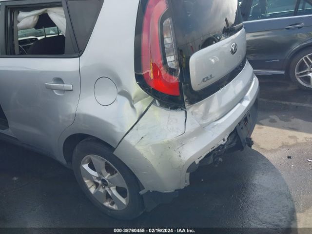 KNDJN2A21J7607244 KIA Soul