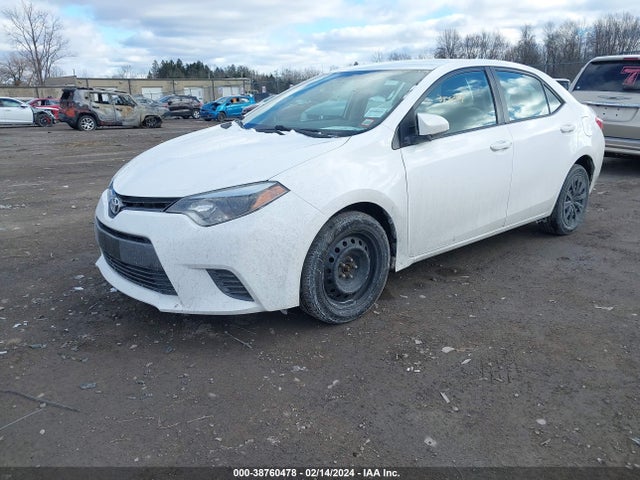 Toyota COROLLA LE 2015 2T1BURHEXFC316490 Image 2