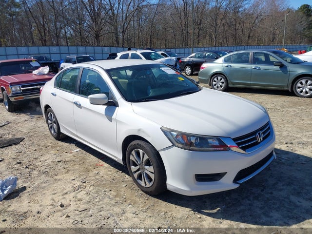 2015 1HGCR2F37FA204038 main image