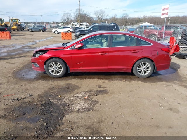 Hyundai SONATA SE 2015 5NPE24AF5FH237346 Image 14