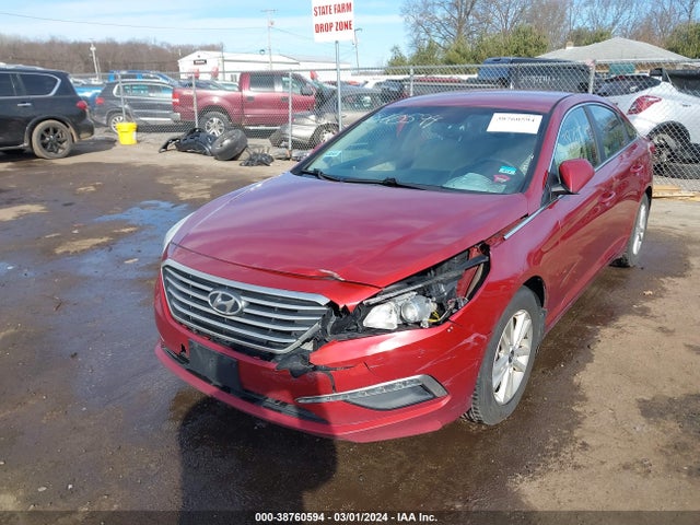 Hyundai SONATA SE 2015 5NPE24AF5FH237346 Image 2
