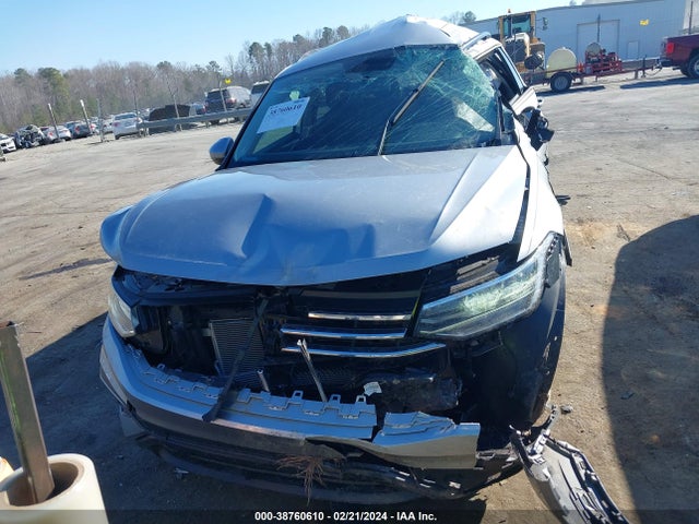 3VV1B7AX5NM038672 Volkswagen Tiguan 2.0t S