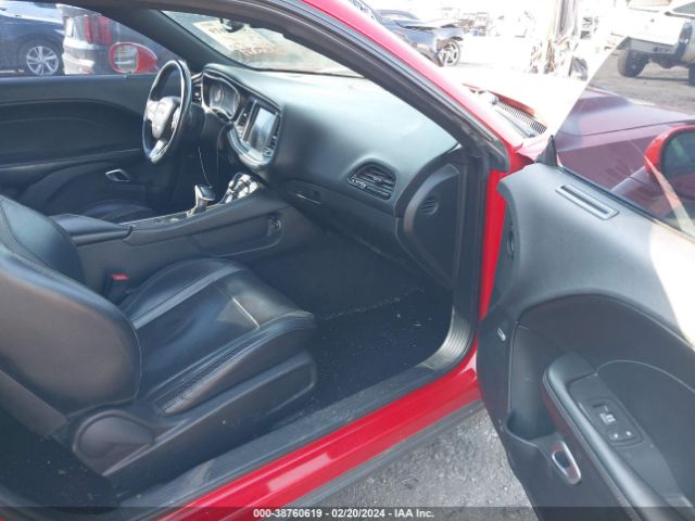 2C3CDZAG7GH137786 Dodge Challenger Sxt Plus