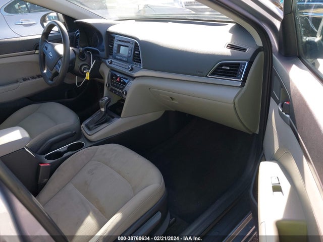 Hyundai ELANTRA SE 2017 5NPD74LF1HH137970 Image 5