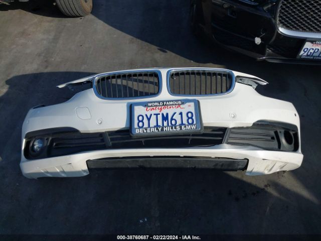 WBA8A9C52JAH12811 BMW 320i