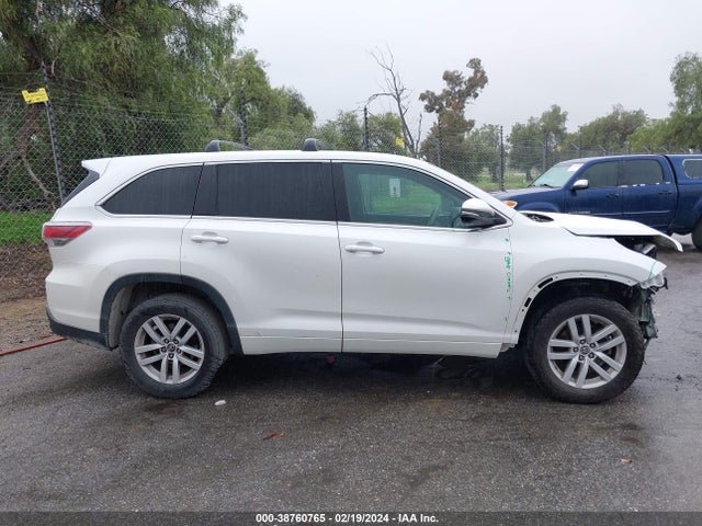 Toyota Highlander Le V6 2016 5TDZKRFH0GS140494 Image 13