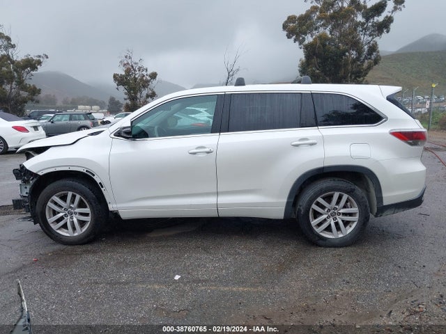 Toyota Highlander Le V6 2016 5TDZKRFH0GS140494 Image 14