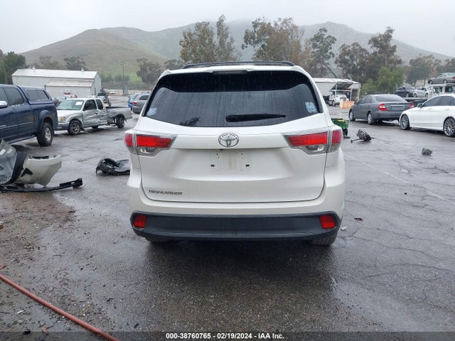 Toyota Highlander Le V6 2016 5TDZKRFH0GS140494 Image 16