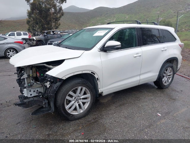 Toyota Highlander Le V6 2016 5TDZKRFH0GS140494 Image 2
