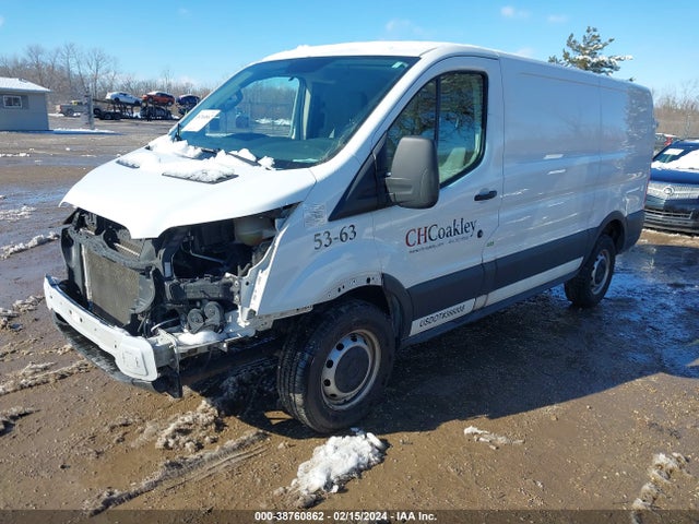 Ford Transit-250 2015 1FTNR1YV1FKA36617 Image 2