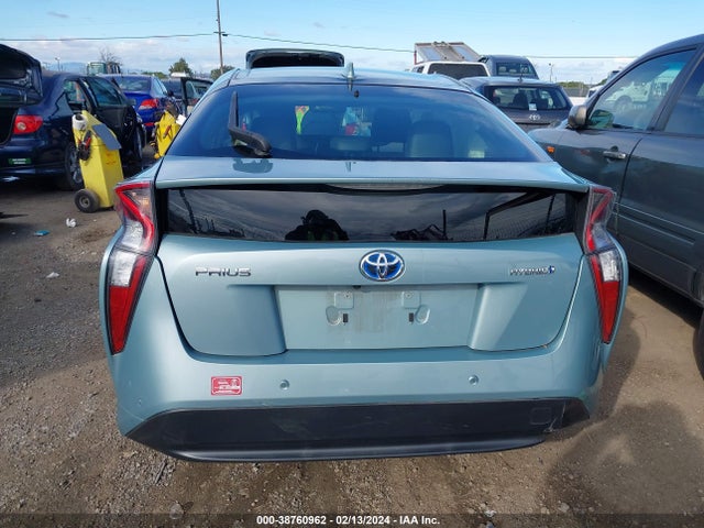 Toyota Prius Four 2018 JTDKARFU4J3058553 Image 16