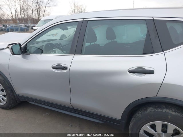 Nissan ROGUE S 2018 JN8AT2MV1JW309010 Image 14