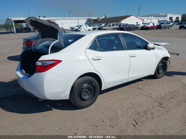 Toyota COROLLA LE 2016 5YFBURHE3GP540928 Image 4