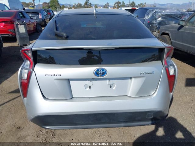 JTDKARFU6H3533162 Toyota Prius Four
