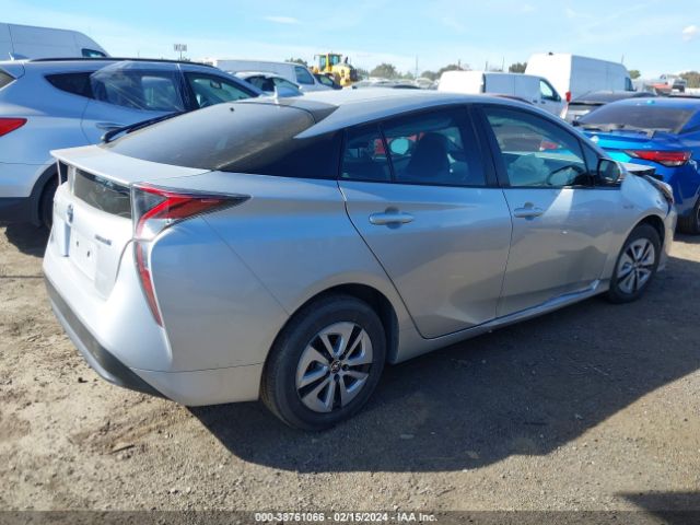 JTDKARFU6H3533162 Toyota Prius Four