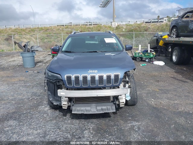 1C4PJMLB8KD429821 Jeep Cherokee Latitude Plus 4x4