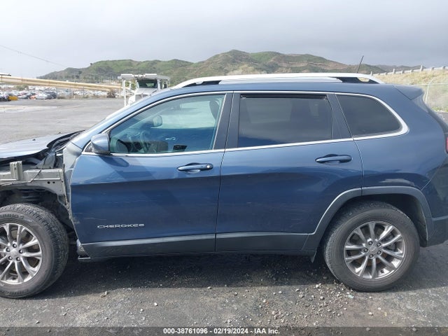 1C4PJMLB8KD429821 Jeep Cherokee Latitude Plus 4x4